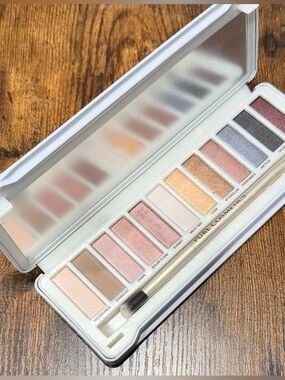 Stripped Collection Eyeshadow Palette